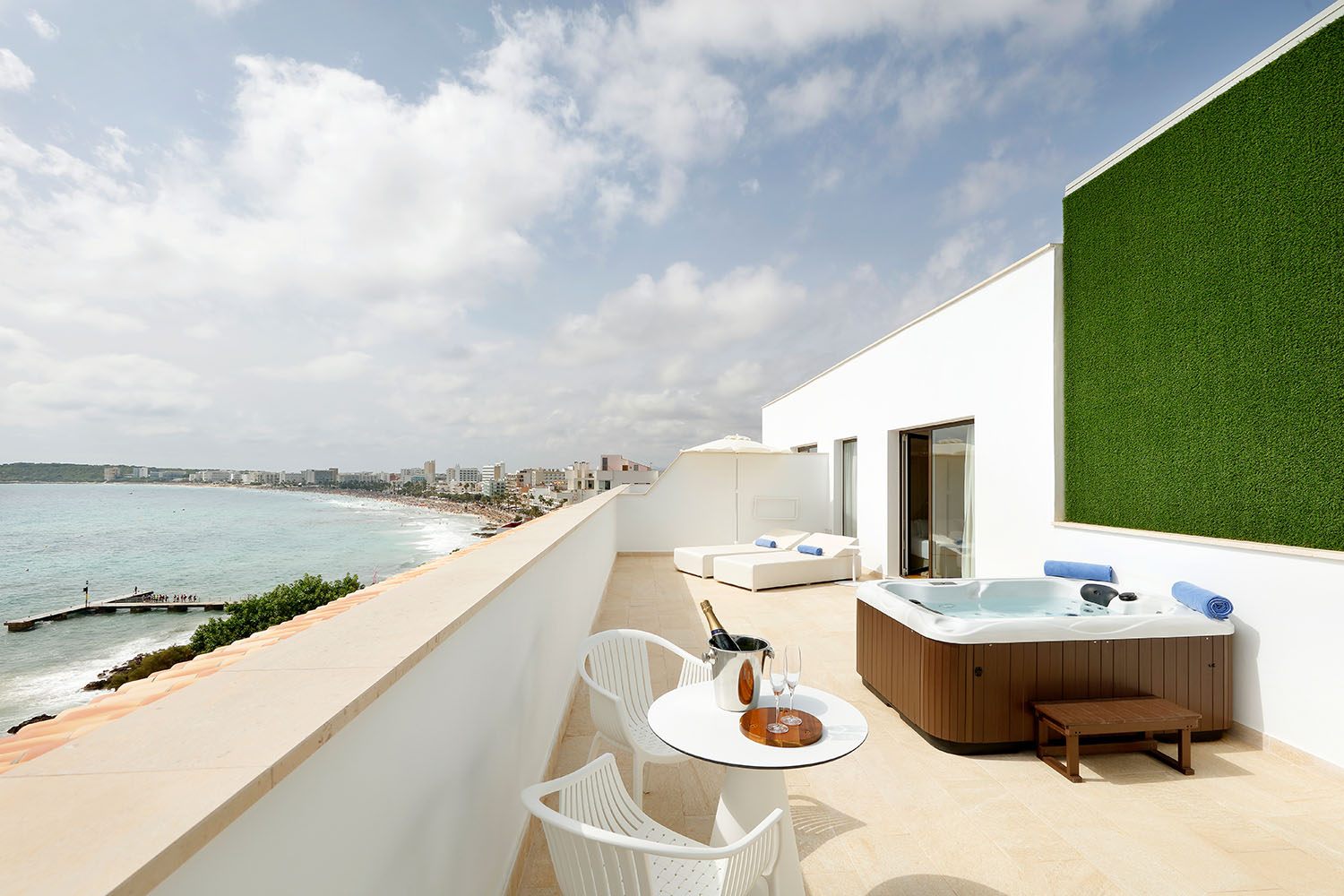 061_alta_CaleiaTalayotSpaHotel Suite Ludica.jpg